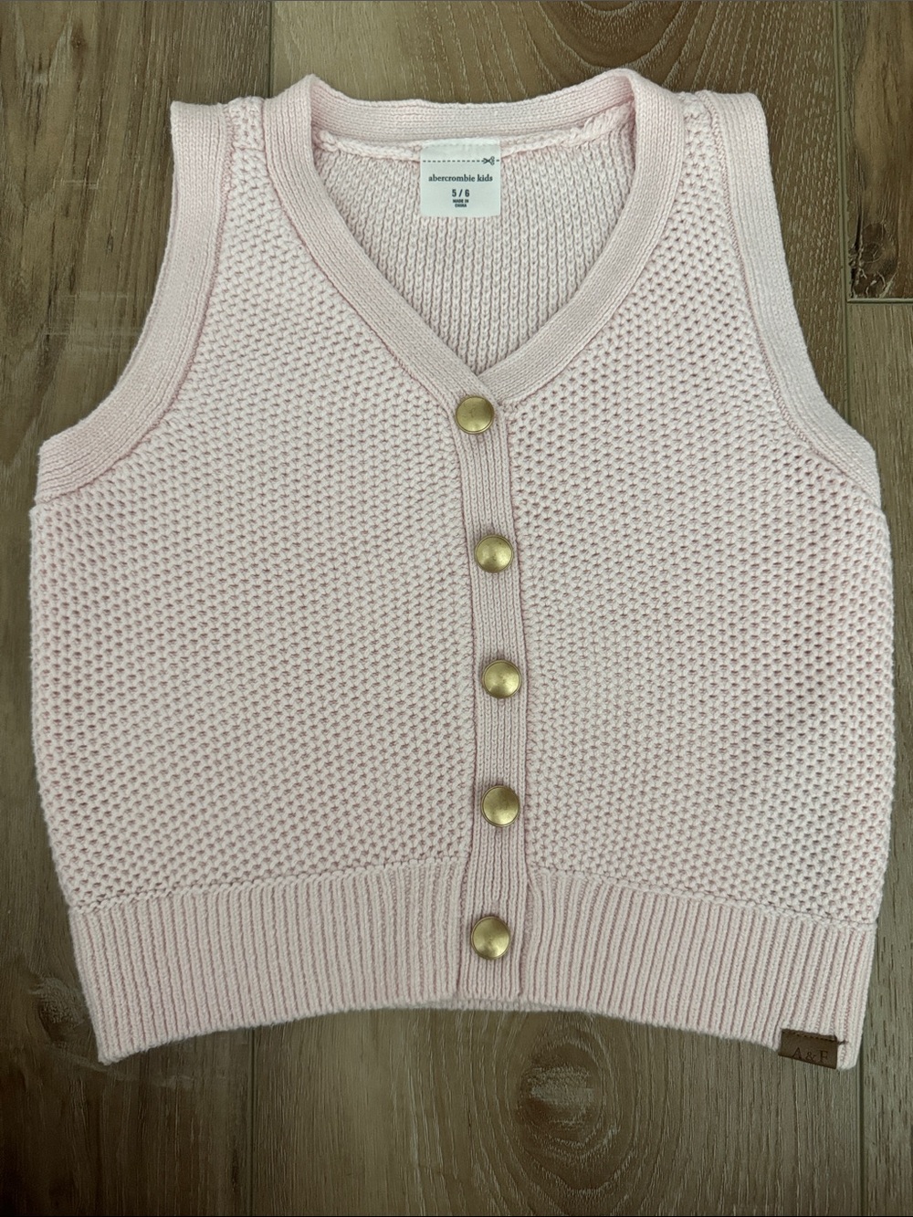 Like new: Abercrombie Kids Pink Knit Button Vest